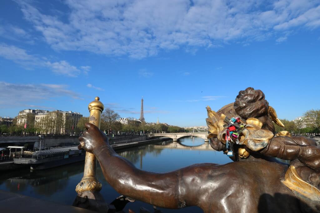 Le Pont de Alexandre III. Discover 25 picture perfect reasons to visit Paris, France. Looking for even more wanderlust inspiration? Then follow The Scenic Suitcase on Pinterest!