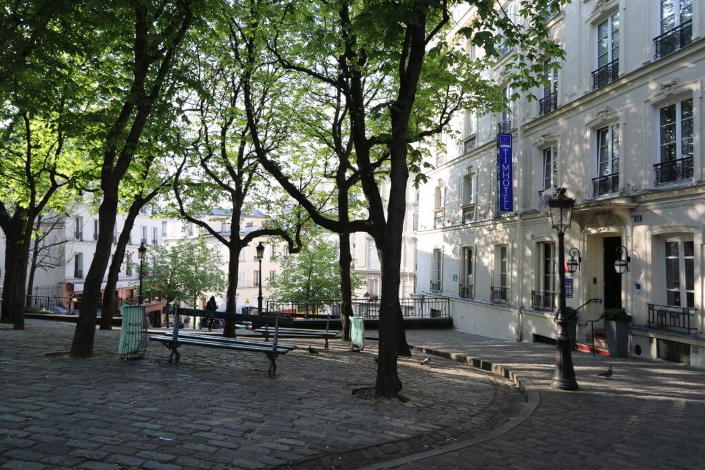 Montmartre. Discover 25 picture perfect reasons to visit Paris, France. Looking for even more wanderlust inspiration? Then follow The Scenic Suitcase on Pinterest!