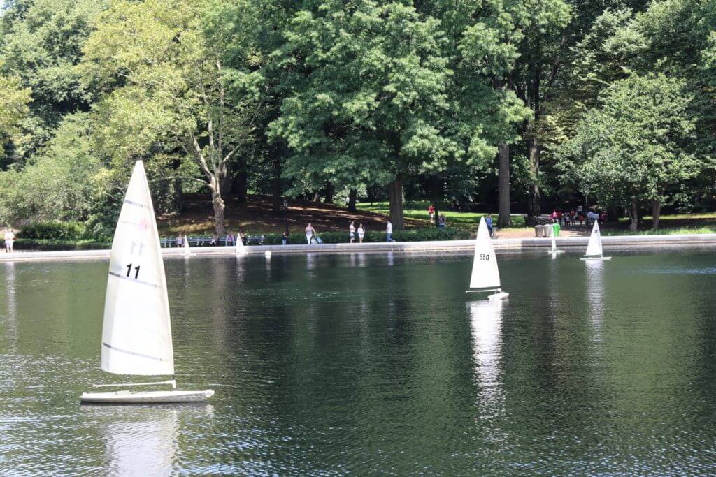 Mini sailboats at Conservatory Water in Central Park. Discover 30 picture perfect reasons to visit New York City. And for more travel tips and wanderlust inspiration follow The Scenic Suitcase on Pinterest!