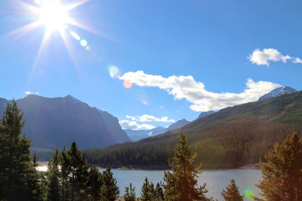 Mountain lake and peaks outside town. Discover 22 picture perfect reasons to visit Bozeman, Montana. And for more travel tips and wanderlust inspiration follow The Scenic Suitcase on Pinterest!