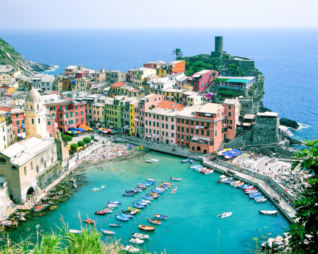 A view of Vernazza, Cinque Terre from the hiking trail above. Discover 5 of Europe's most charming villages! And for more travel tips and wanderlust inspiration, follow The Scenic Suitcase on Pinterest!