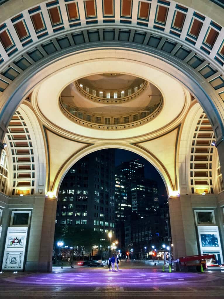 People for an evening stroll through the arch at Rowes Wharf. Discover the picture perfect reasons to visit Boston, Massachusetts. From historic landmarks to local favorites, this is what you shouldn't miss on your trip to Beantown. And for more wanderlust inspiration and travel tips follow The Scenic Suitcase on Pinterest!