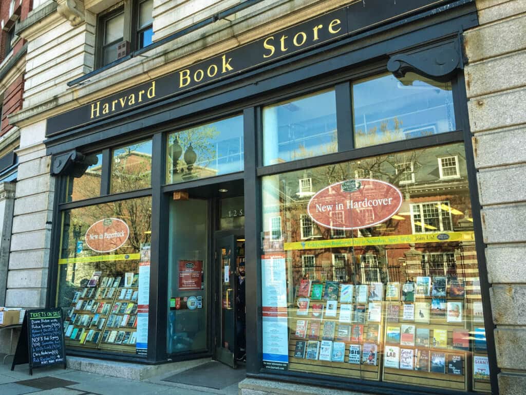 The outside of the Harvard Book Store. Discover the picture perfect reasons to visit Boston, Massachusetts. From historic landmarks to local favorites, this is what you shouldn't miss on your trip to Beantown. And for more wanderlust inspiration and travel tips follow The Scenic Suitcase on Pinterest!