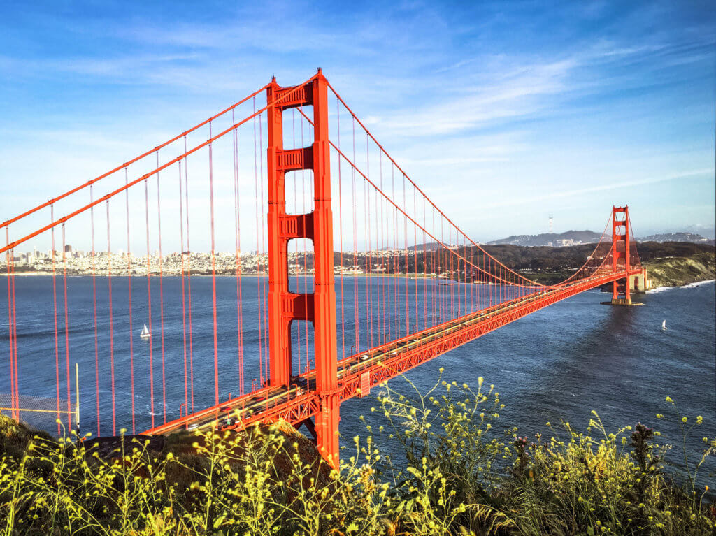 The Golden Gate Bridge. Whether it's the Statue of Liberty, Washington DC, or a quaint hometown parade, these americana images capture the essence of the good ol' U.S.A. And for more travel tips and wanderlust inspiration, follow The Scenic Suitcase on Pinterest!