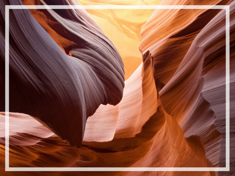 Discover the very best way to photograph Antelope Canyon. From what tour to book, to the camera settings needed for perfect pictures. And for more travel tips and wanderlust inspiration, follow The Scenic Suitcase on Pinterest!