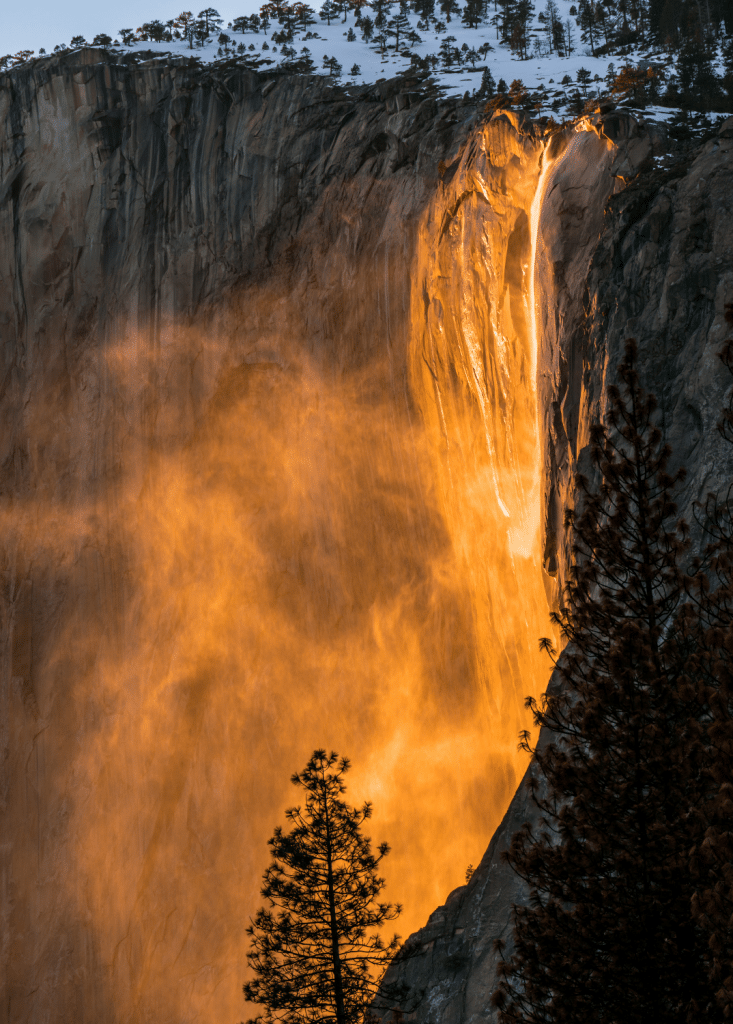 Firefall in Yosemite National Park. Discover the 10 best U.S. National Parks you should definitely add to your bucket list.