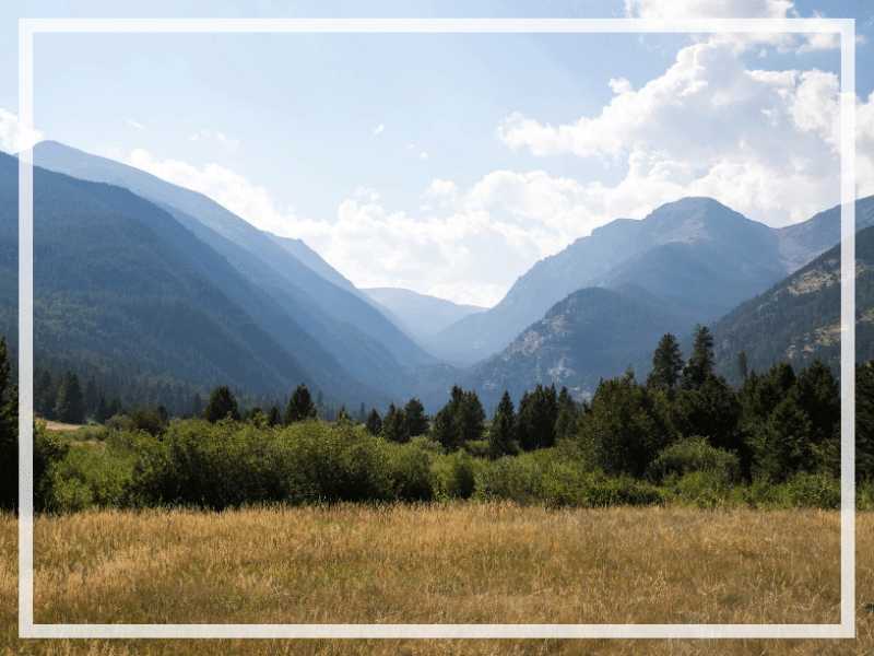 This complete mountain packing guide includes everything you'll need for incredible time getting back to nature. Plus, essentials for a great camp trip!