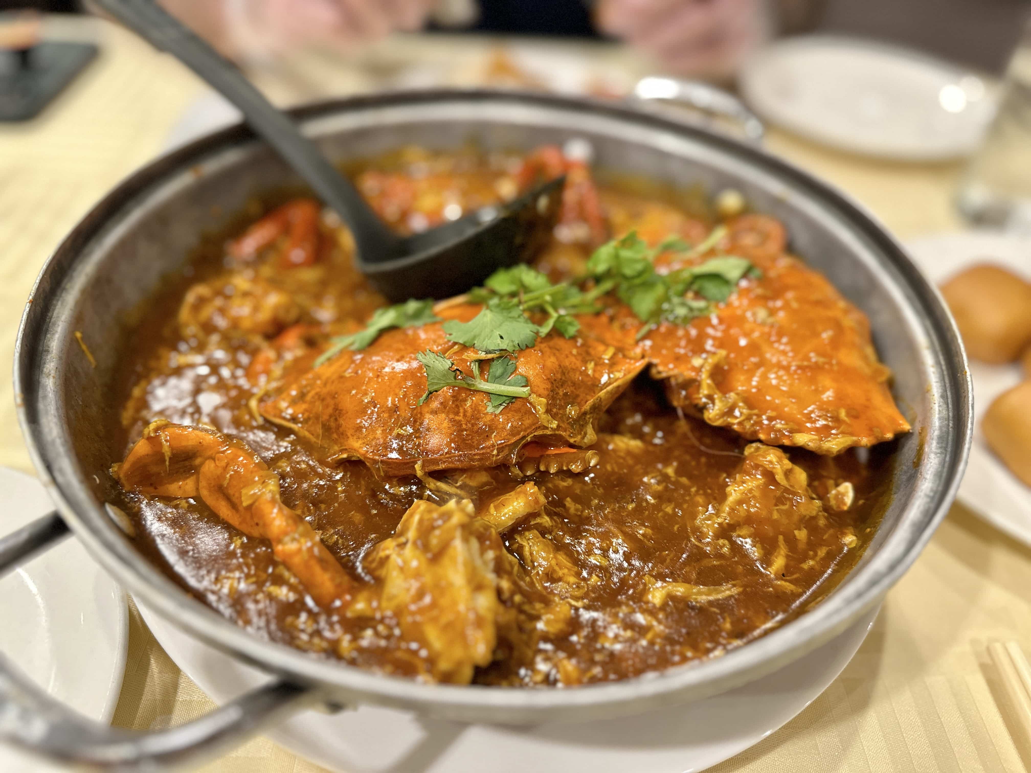 A pot of chili crab